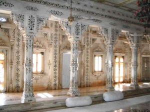 Shivpuri_palace_inside - myLusciousLife.com.jpg